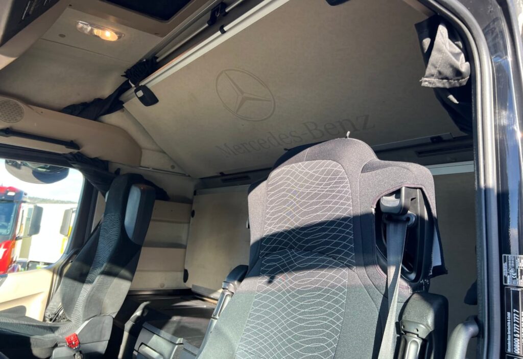 (D) 2017 MB-Actros 1842 4x2 SZM