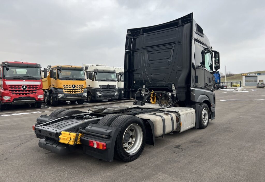 (D) 2017 MB-Actros 1842 4x2 SZM