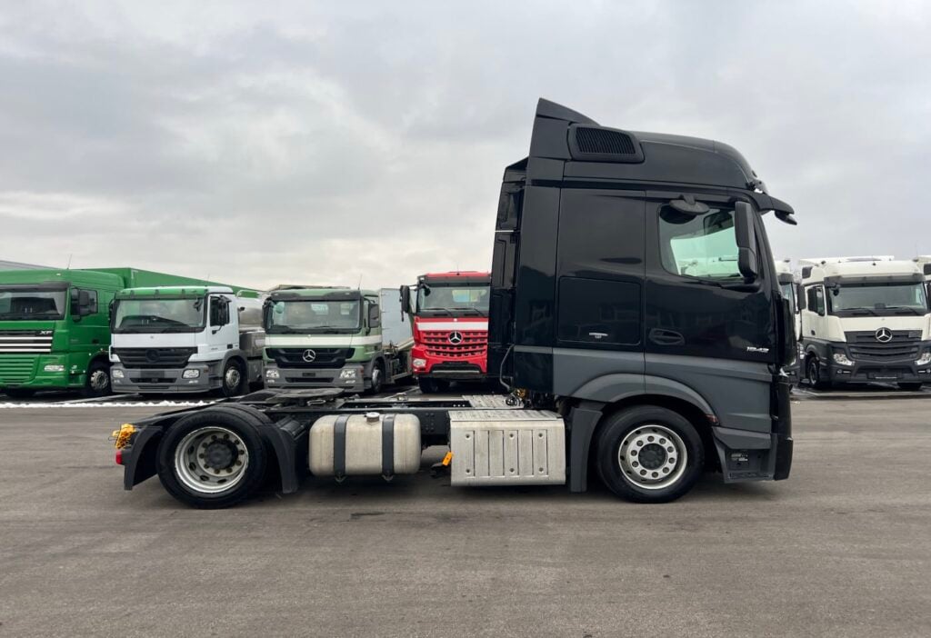 (D) 2017 MB-Actros 1842 4x2 SZM