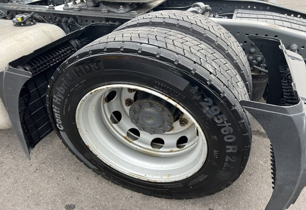 (D) 2017 MB-Actros 1842 4x2 SZM