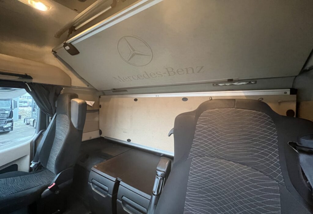 (D) 2017 MB-Actros 1842 4x2 SZM