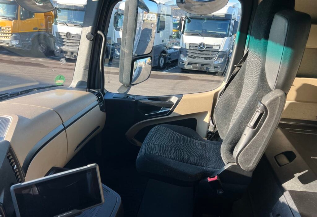 (D) 2016 MB-Actros 1845 4x2 SZM
