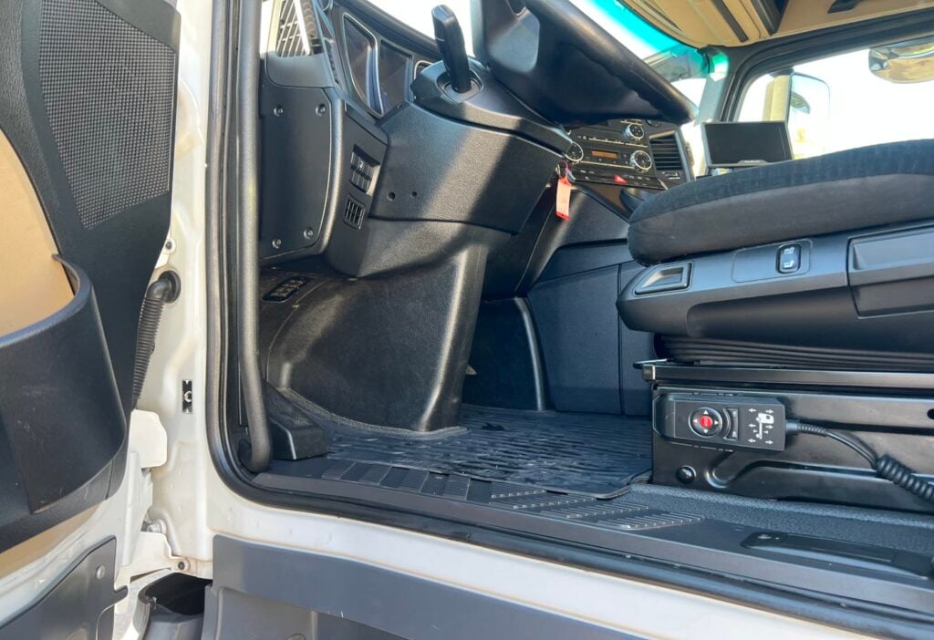 (D) 2016 MB-Actros 1845 4x2 SZM