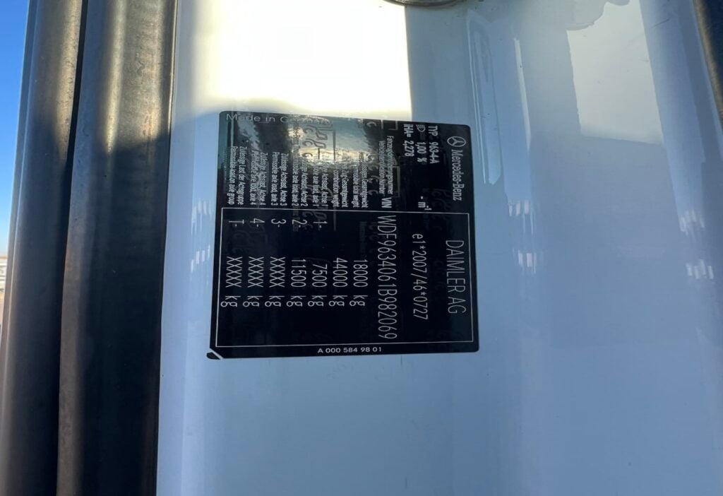 (D) 2016 MB-Actros 1845 4x2 SZM