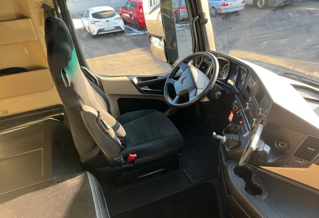 (D) 2016 MB-Actros 1845 4x2 SZM