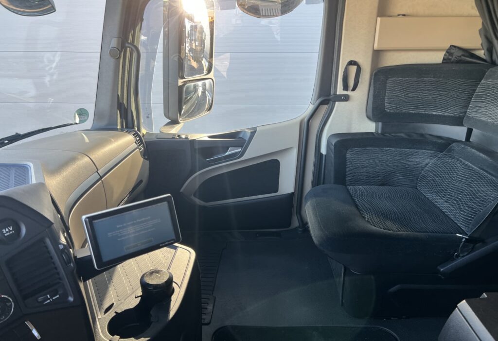 (D) 2016 MB-Actros 1843 4x2 SZM