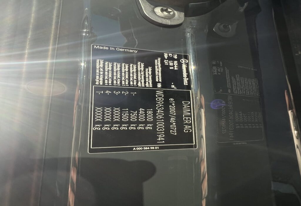 (D) 2016 MB-Actros 1843 4x2 SZM