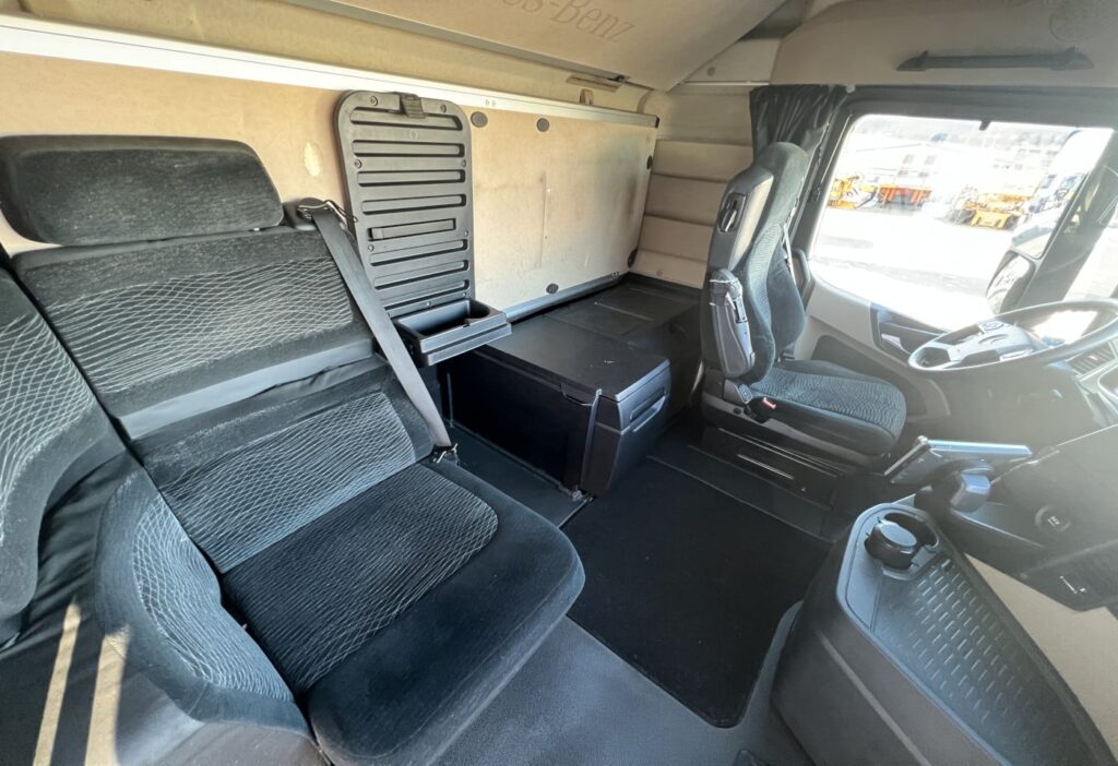 (D) 2016 MB-Actros 1843 4x2 SZM