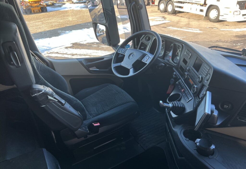 (D) 2016 MB-Actros 1843 4x2 SZM