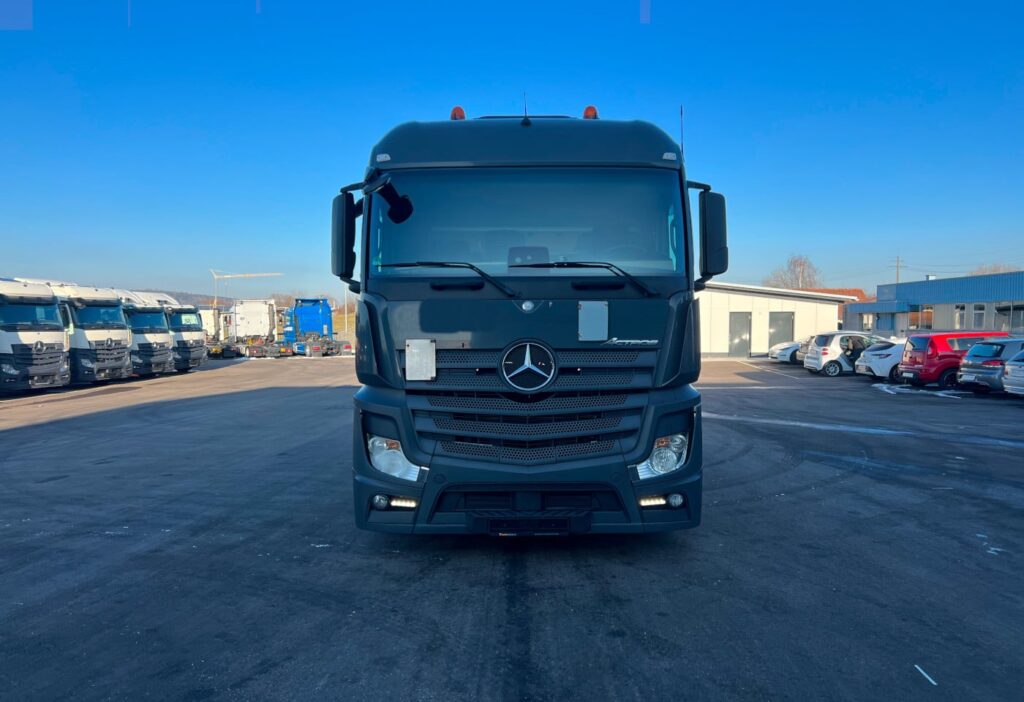 (D) 2016 MB-Actros 1843 4x2 SZM