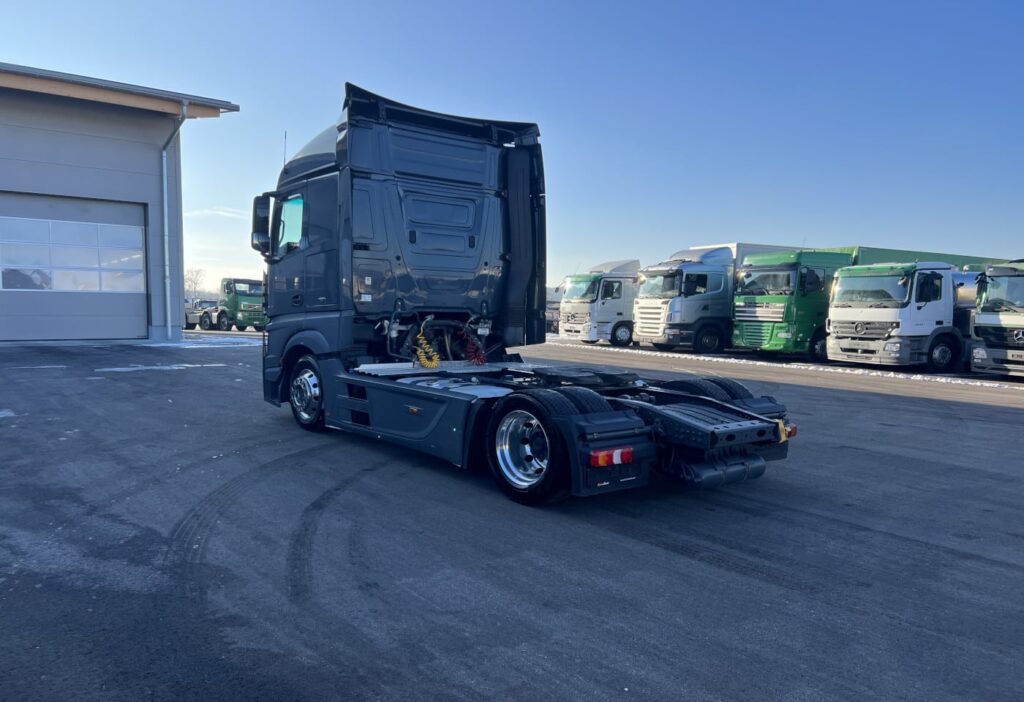 (D) 2016 MB-Actros 1843 4x2 SZM