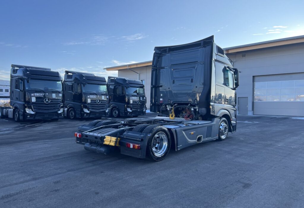 (D) 2016 MB-Actros 1843 4x2 SZM