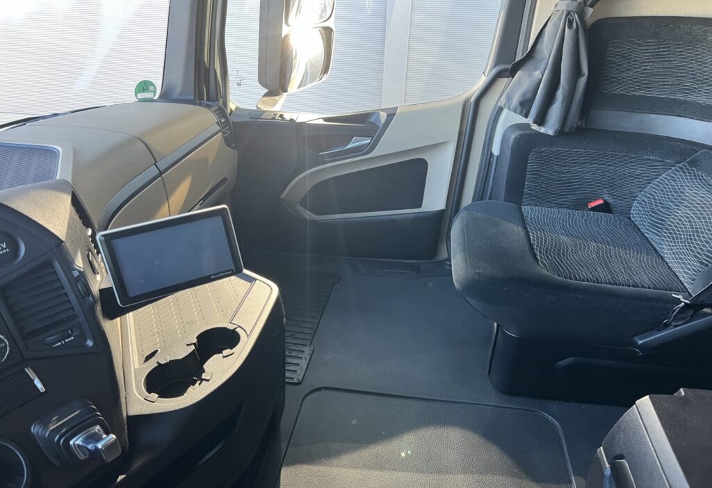 (D) 2016 MB-Actros 1843 4x2 SZM