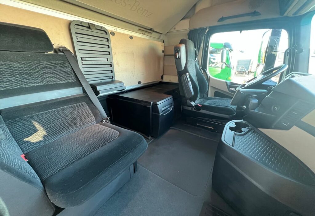 (D) 2016 MB-Actros 1843 4x2 SZM