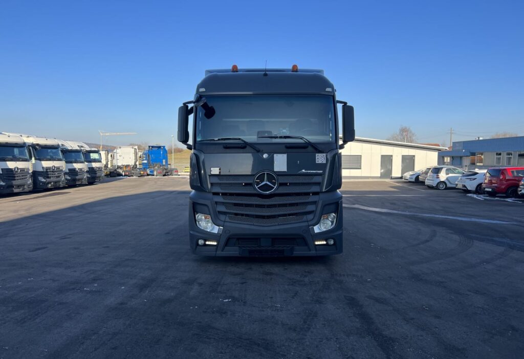 (D) 2016 MB-Actros 1843 4x2 SZM
