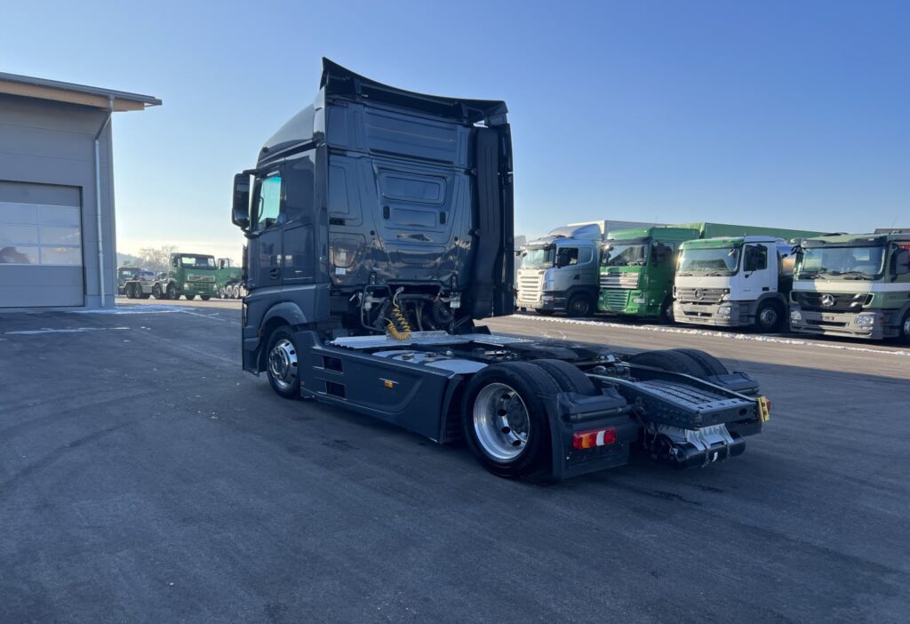 (D) 2016 MB-Actros 1843 4x2 SZM