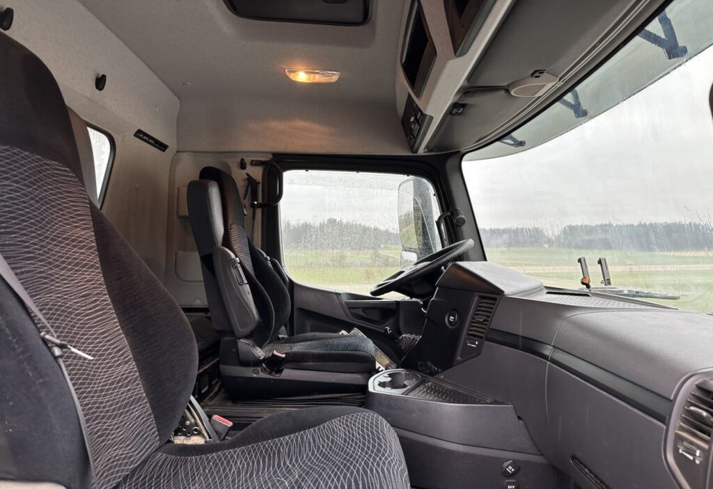 2015 MB-Arocs 3245 8x4 2-SK