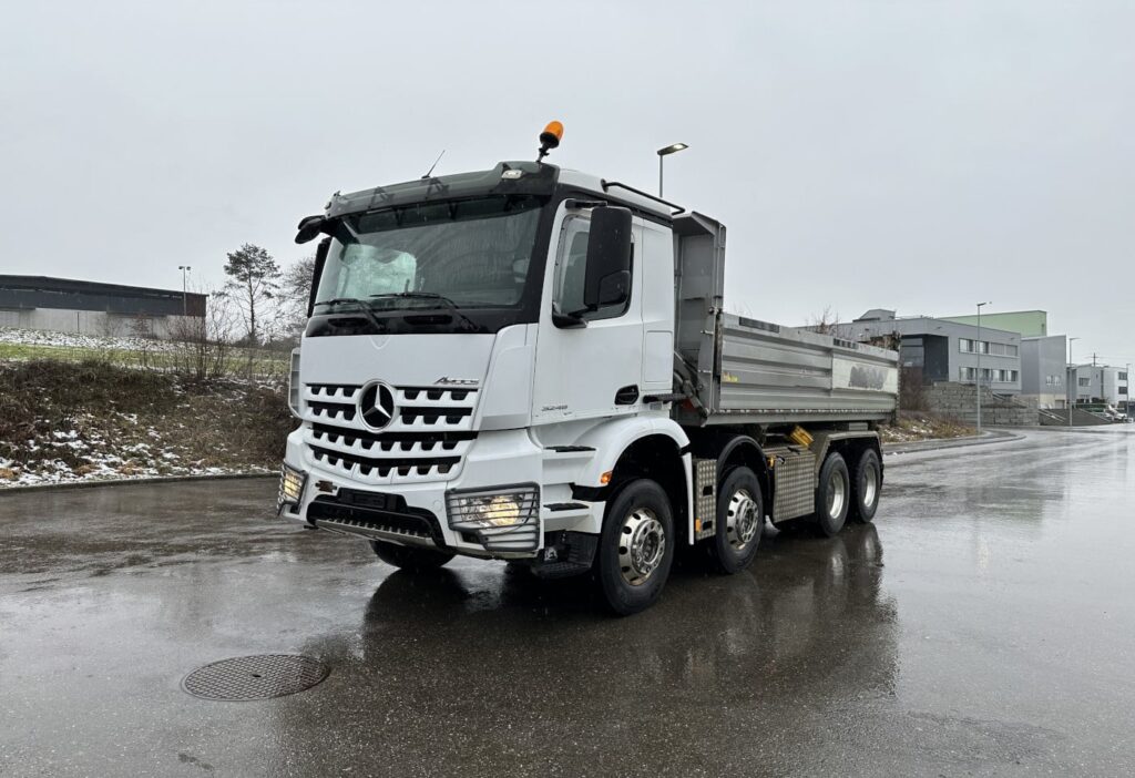 2015 MB-Arocs 3245 8x4 2-SK