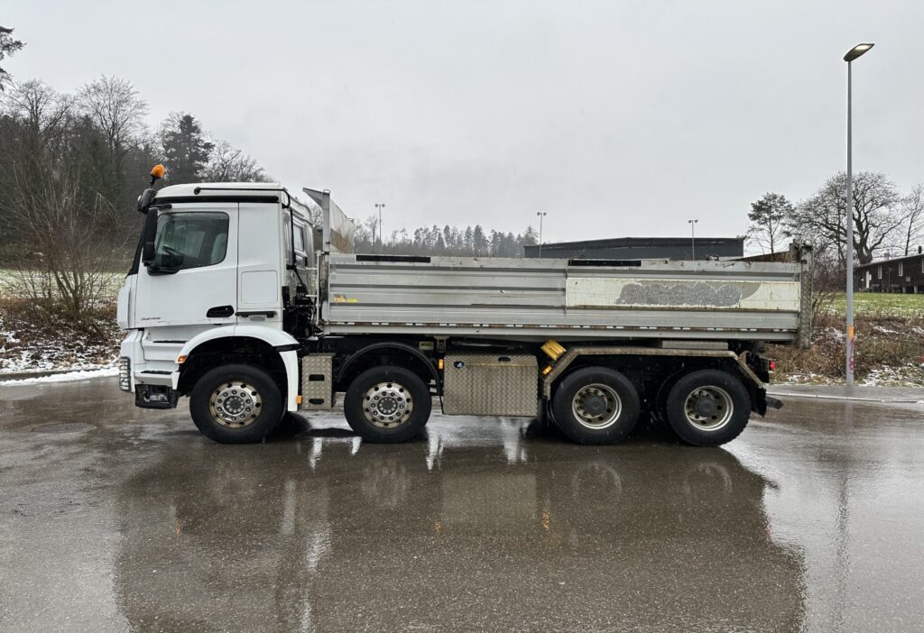 2015 MB-Arocs 3245 8x4 2-SK
