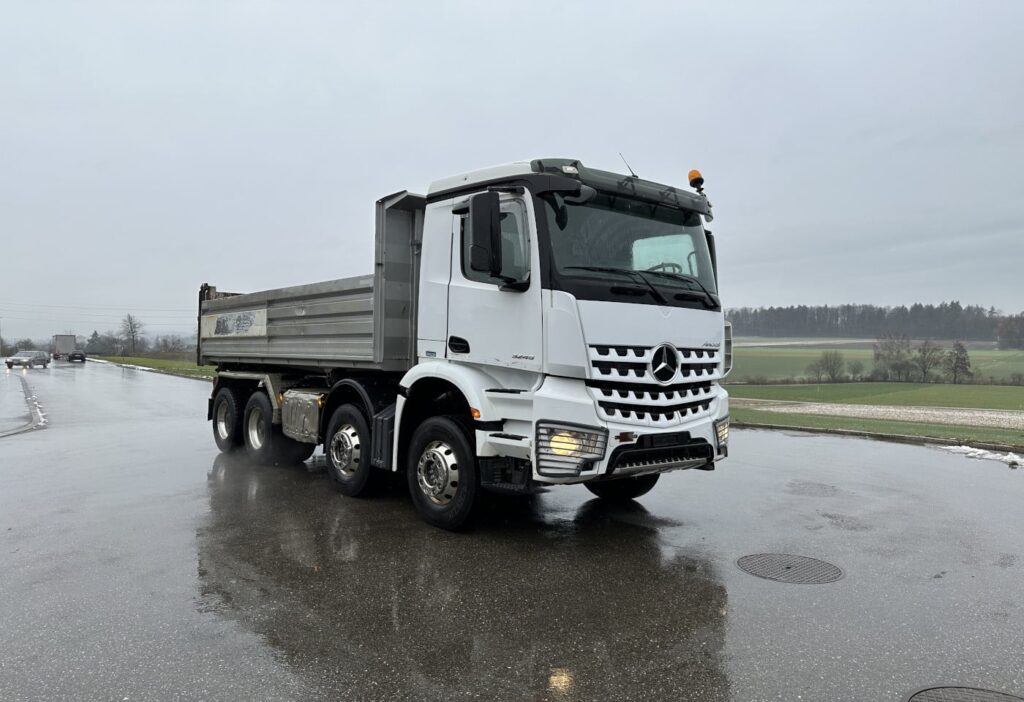 2015 MB-Arocs 3245 8x4 2-SK