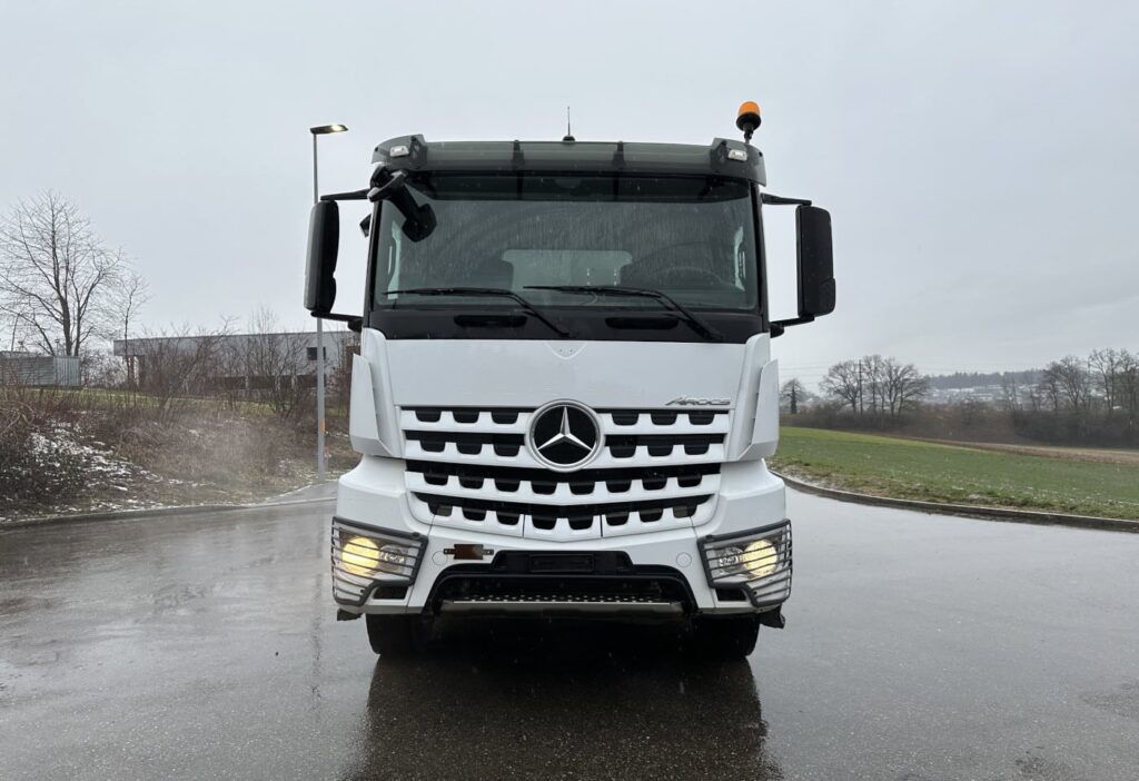 2015 MB-Arocs 3245 8x4 2-SK