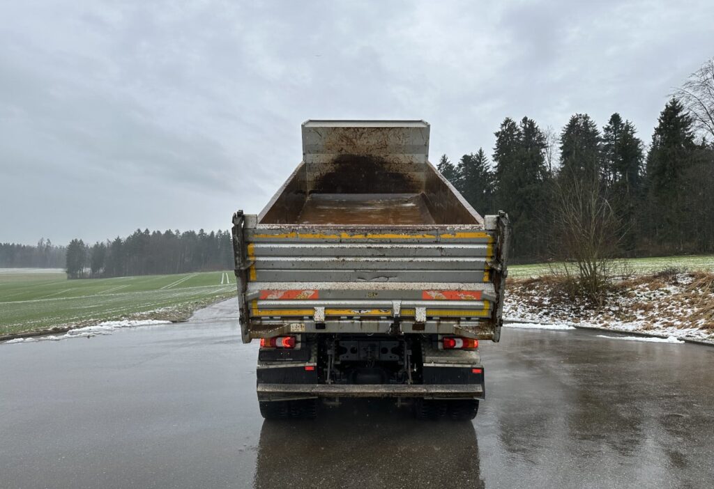 2015 MB-Arocs 3245 8x4 2-SK