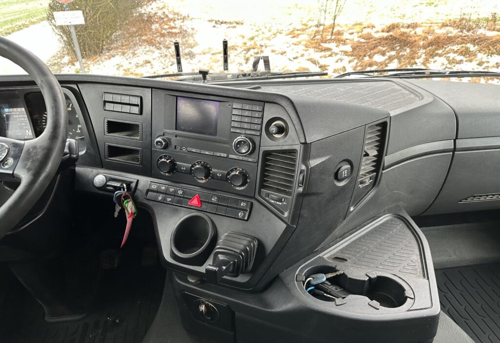 2015 MB-Arocs 3245 8x4 2-SK