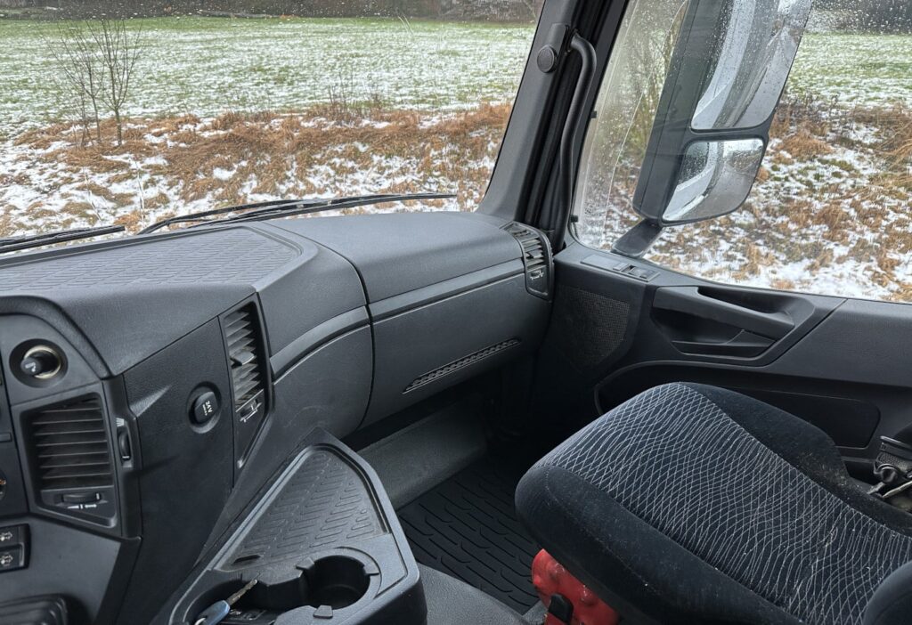 2015 MB-Arocs 3245 8x4 2-SK