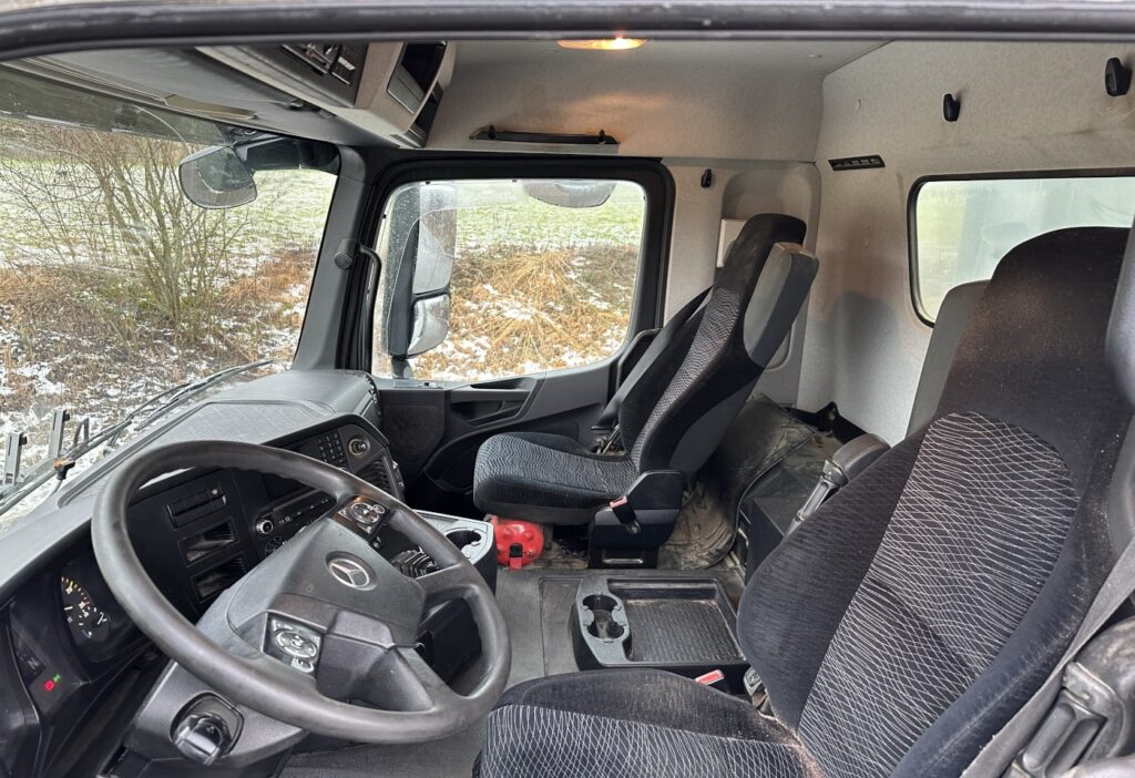2015 MB-Arocs 3245 8x4 2-SK