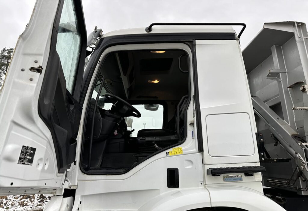 2015 MB-Arocs 3245 8x4 2-SK