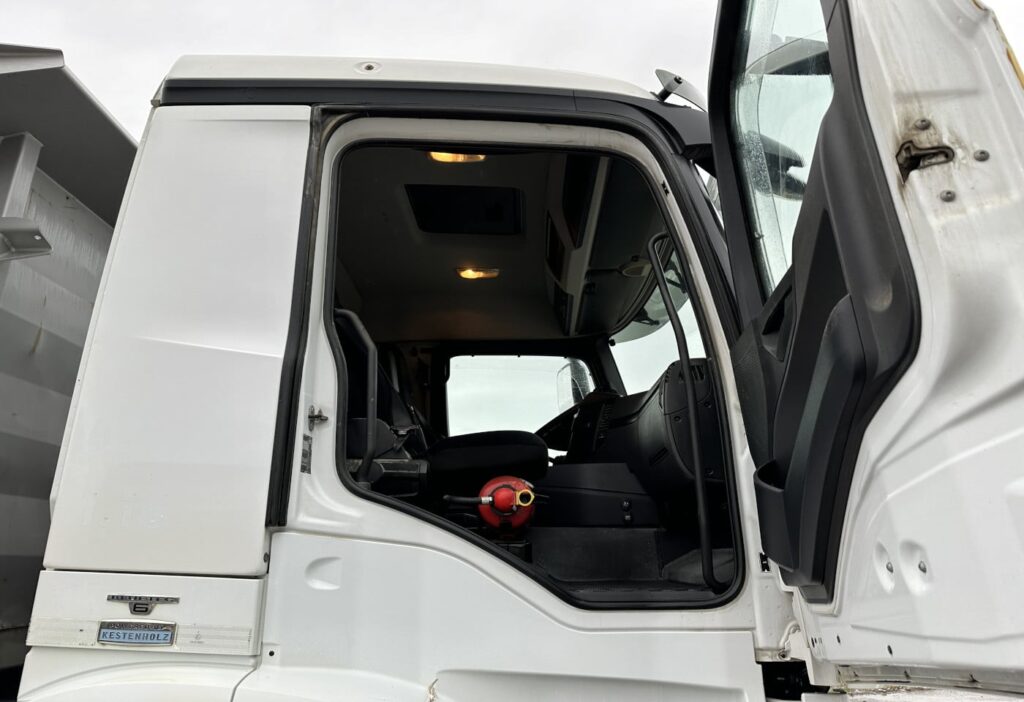 2015 MB-Arocs 3245 8x4 2-SK