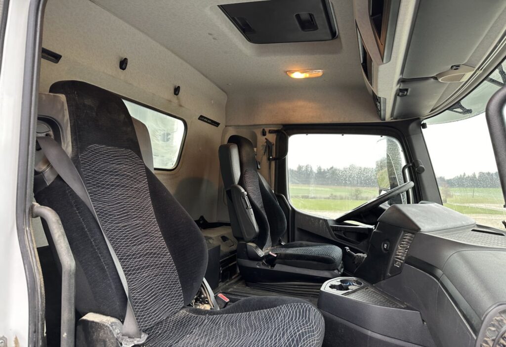 2015 MB-Arocs 3245 8x4 2-SK