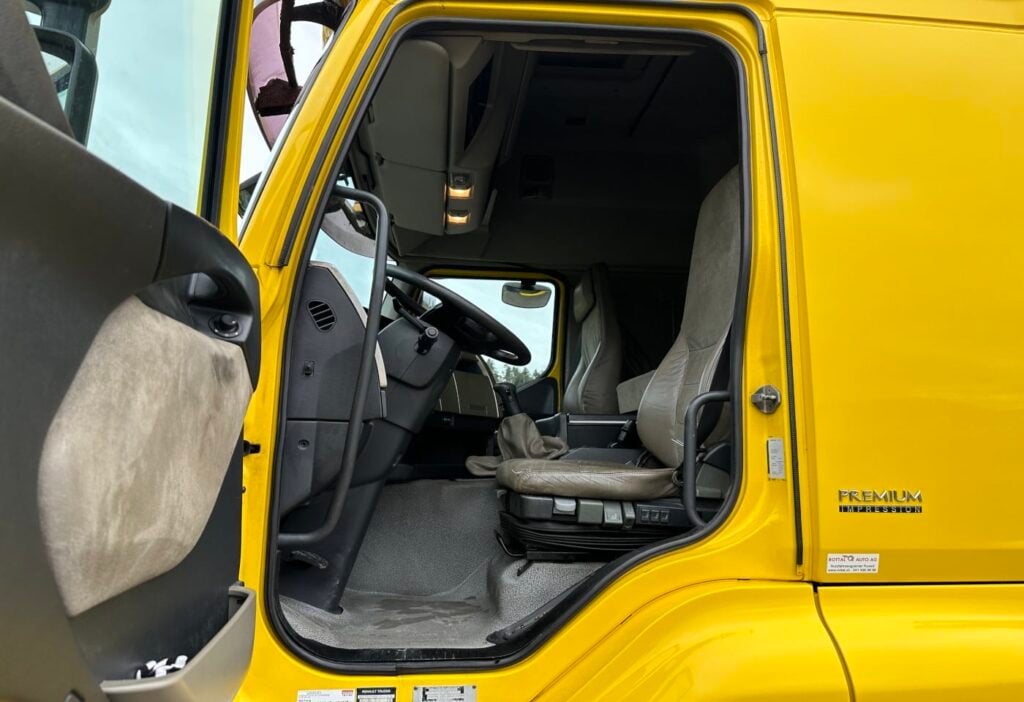 (D) 2007 Renault Premium 450 6x2*4 Brücke / Kran