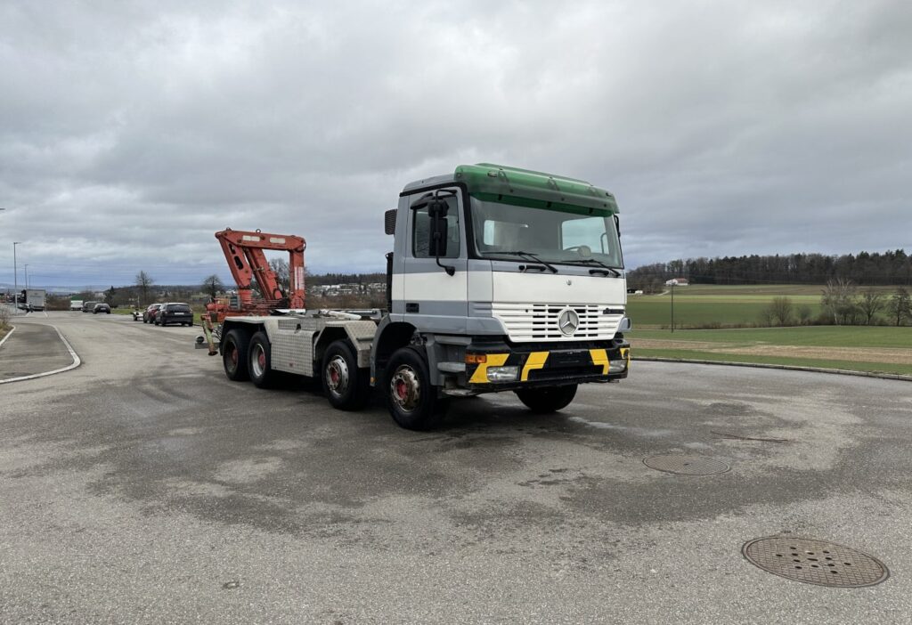 1999 MB-Actros 3240 8x4 Haken / Kran