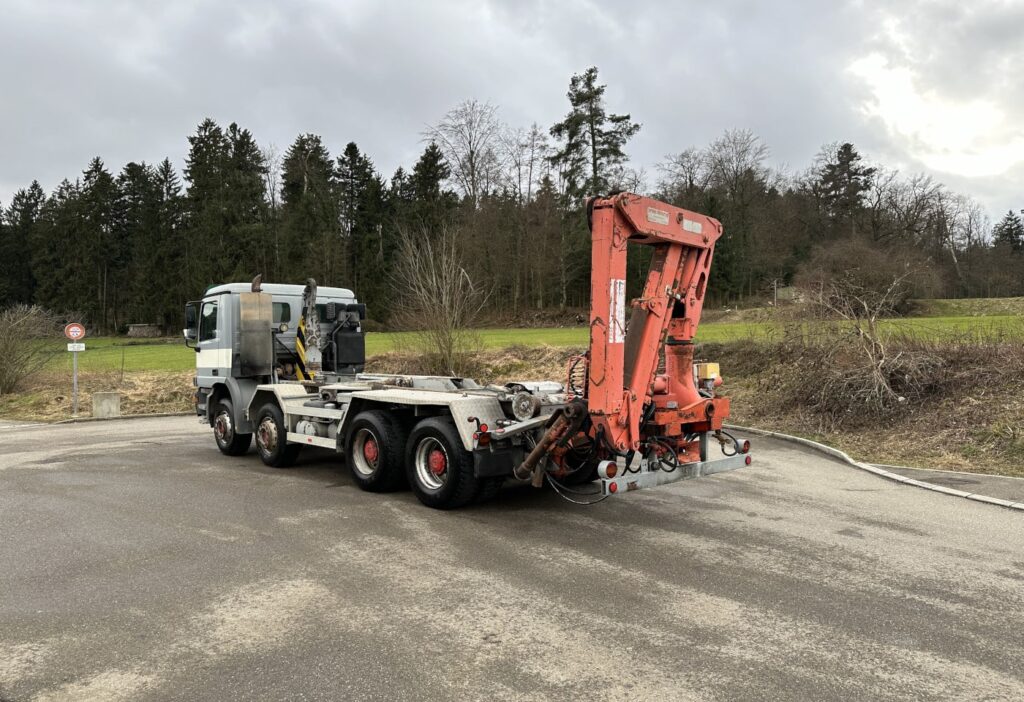 1999 MB-Actros 3240 8x4 Haken / Kran
