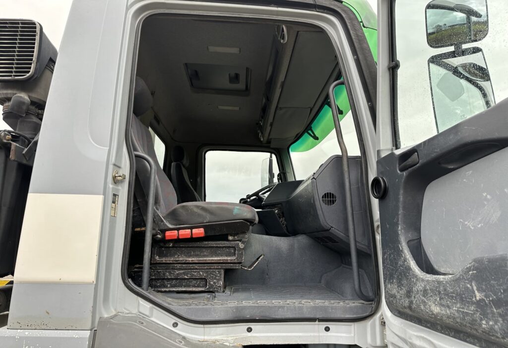 1999 MB-Actros 3240 8x4 Haken / Kran
