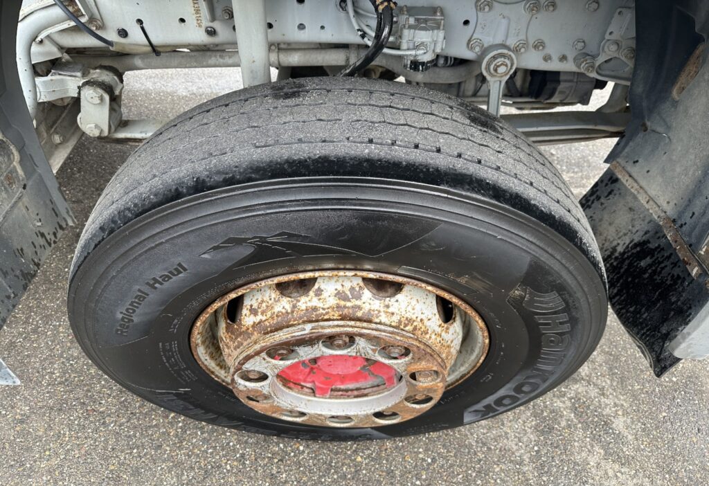 1999 MB-Actros 3240 8x4 Haken / Kran