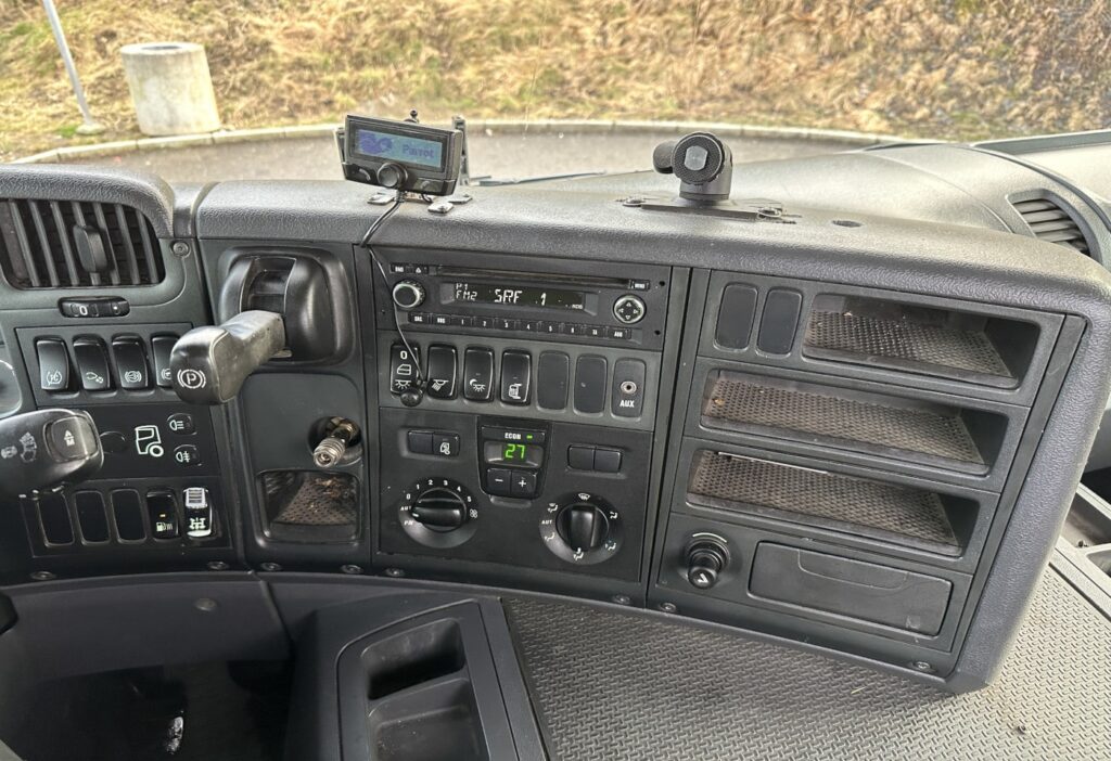 2010 Scania P360 LB4x2 Chassis-Kabine