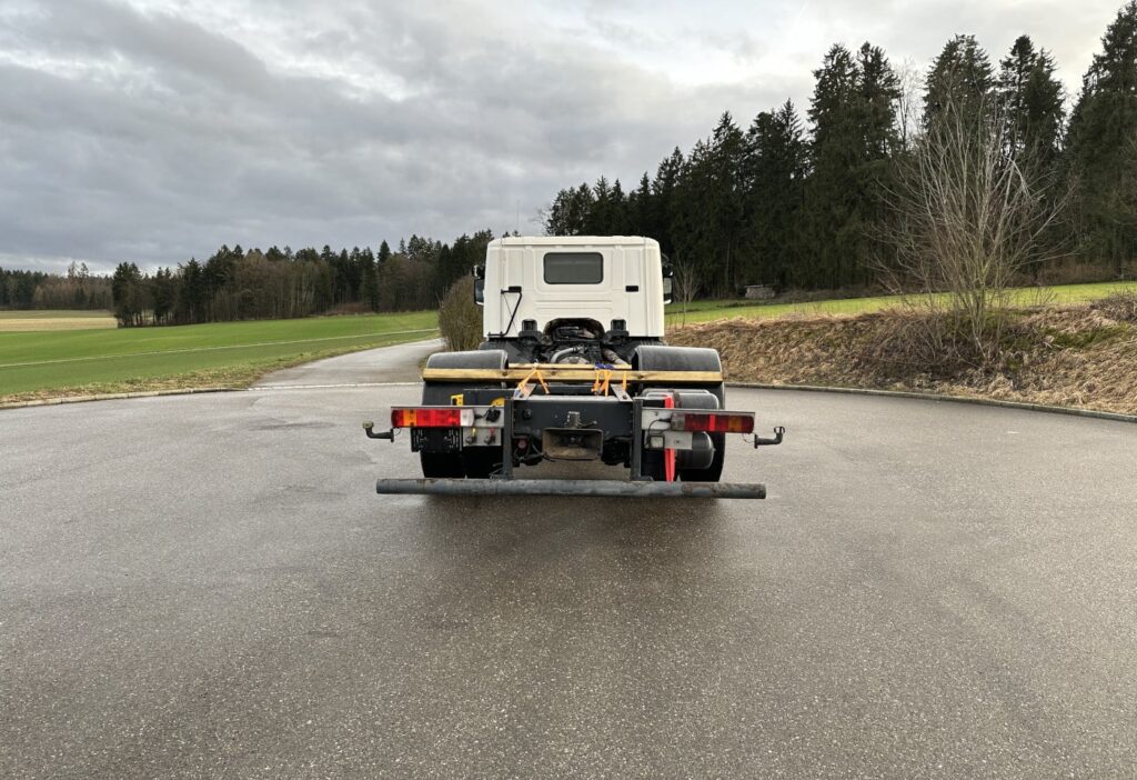 2010 Scania P360 LB4x2 Chassis-Kabine