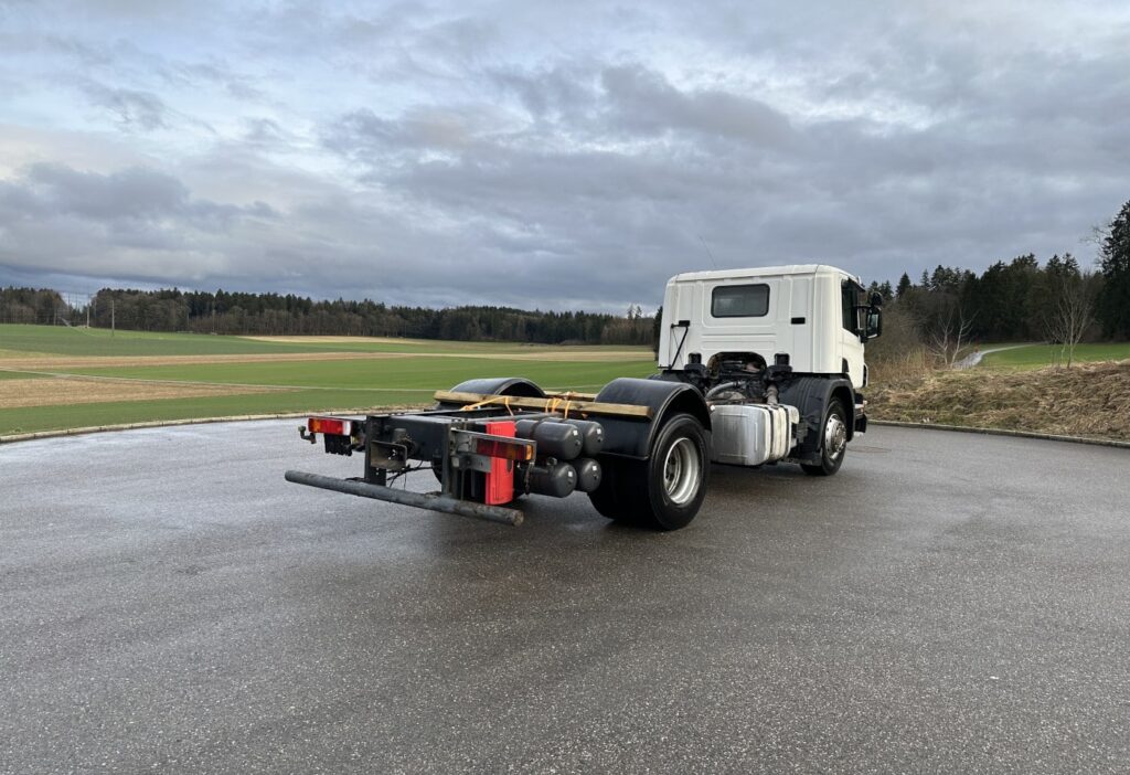 2010 Scania P360 LB4x2 Chassis-Kabine