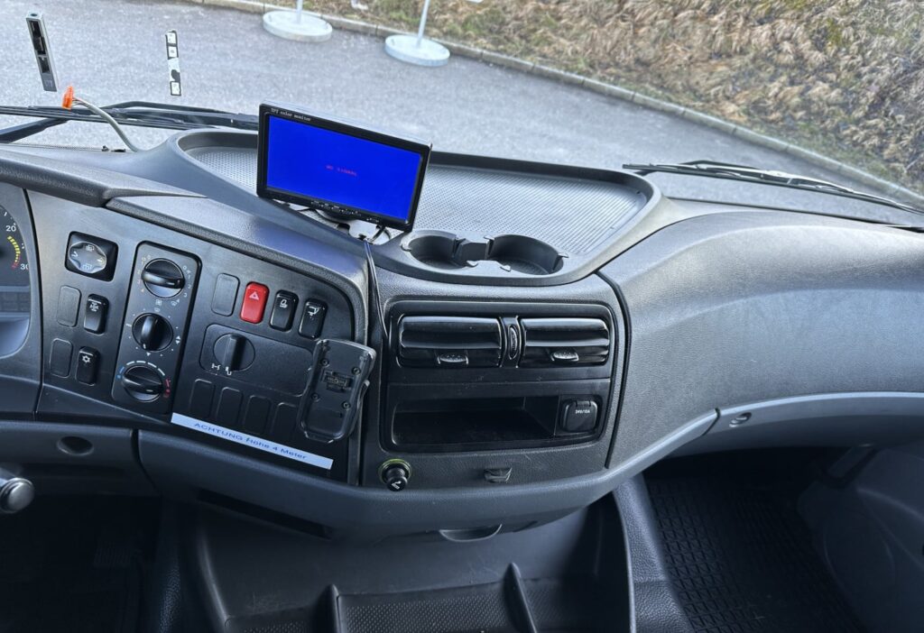 2010 MB-Atego 1324 4x2 Blache / HB