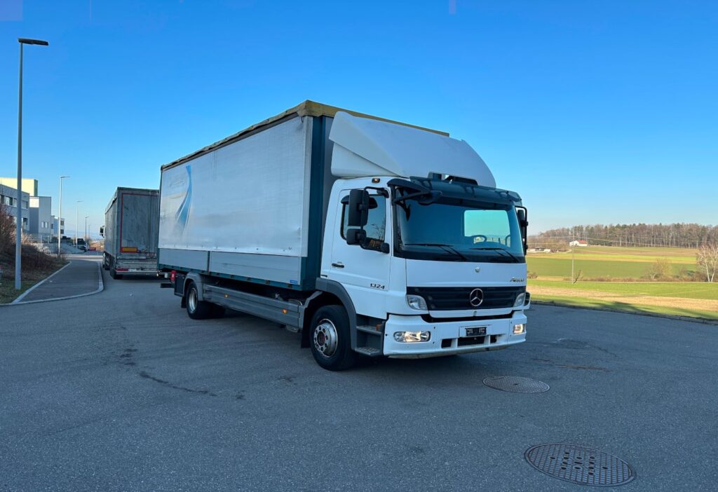 2010 MB-Atego 1324 4x2 Blache / HB