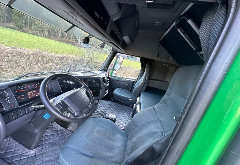 2011 Volvo FH-460 6x2T SZM