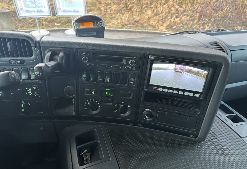 2012 Scania P320 4x2 Blache / HB