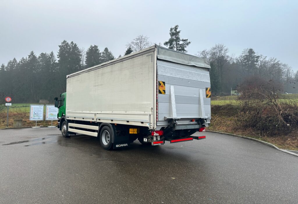 2012 Scania P320 4x2 Blache / HB