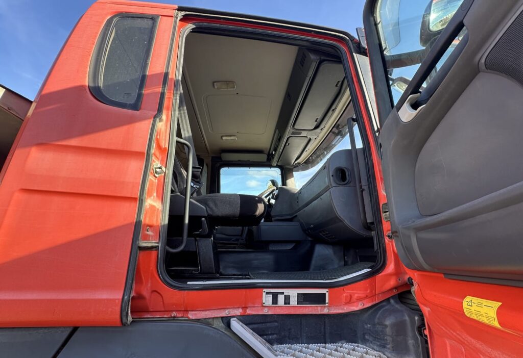 2007 Scania R420 CB 8X4 3-SK