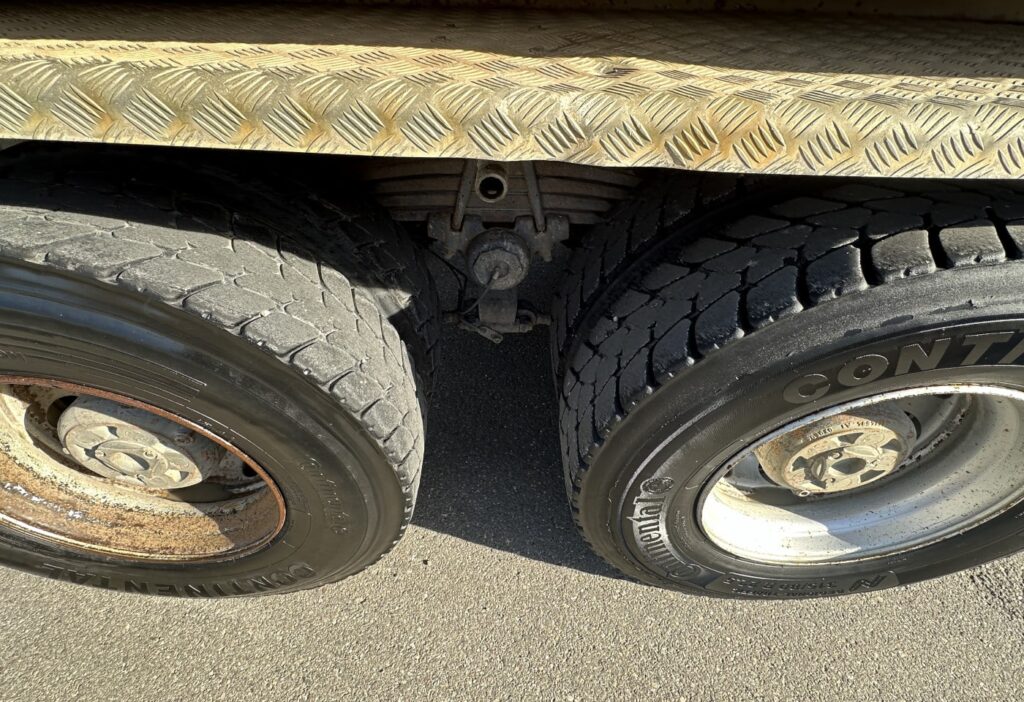 2007 Scania R420 CB 8X4 3-SK