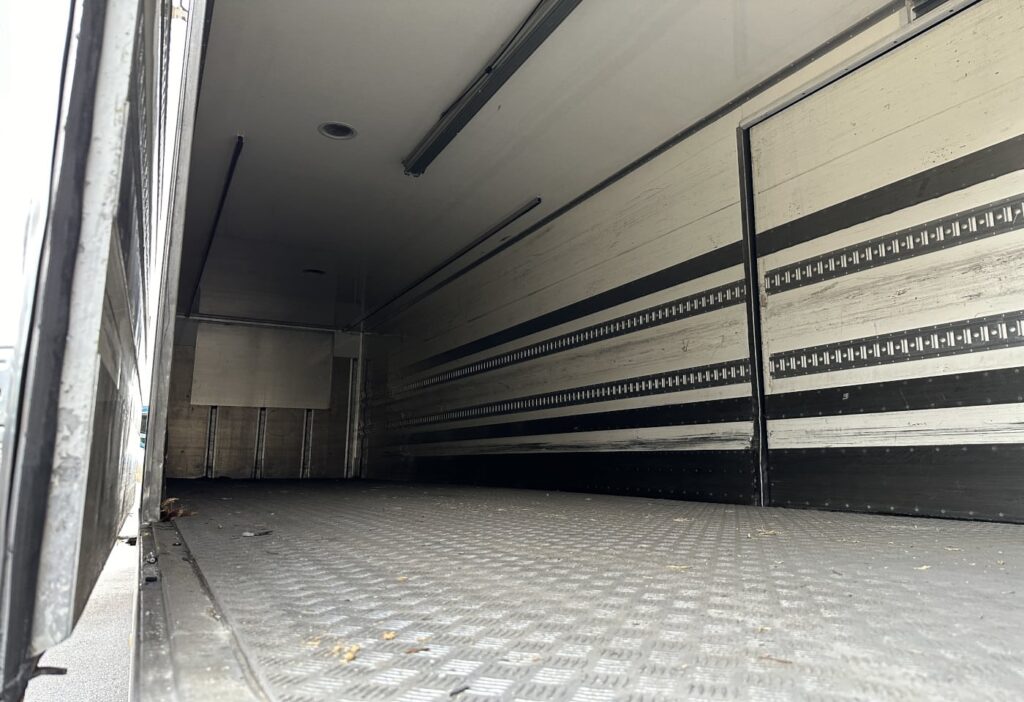 2002 Frech-Hoch FHS22T Kasten