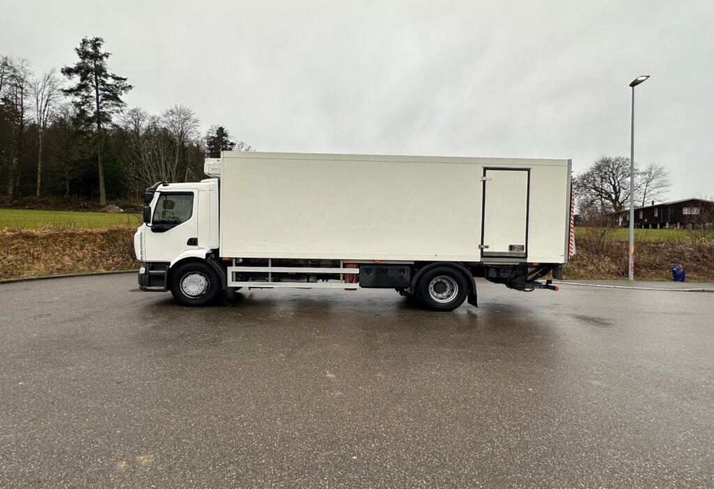 Renault Midlum 300-18H 4x2 KK + HB
