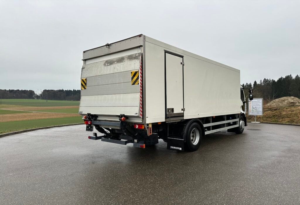 Renault Midlum 300-18H 4x2 KK + HB